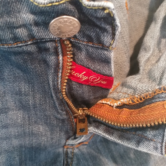 Lucky Brand Size 6 regular inseam jeans - Picture 3 of 6